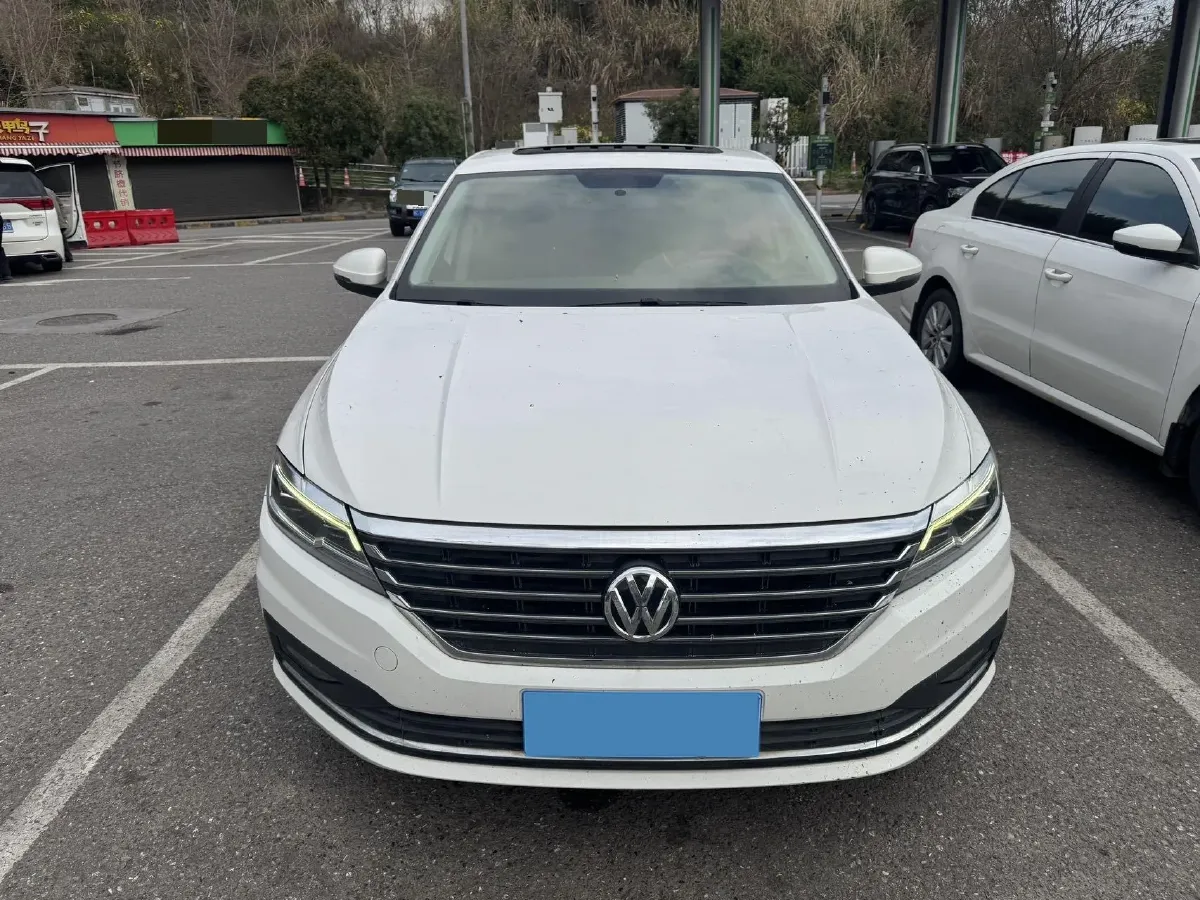 2018 Skoda Karoq 1.4T 150HP L4 7DCT,autocango,china used car exporter,china ev exporter,chinese used car exporter,chinese used ev exporter