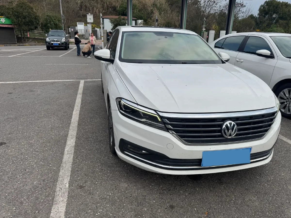 2018 Skoda Karoq 1.4T 150HP L4 7DCT,autocango,china used car exporter,china ev exporter,chinese used car exporter,chinese used ev exporter