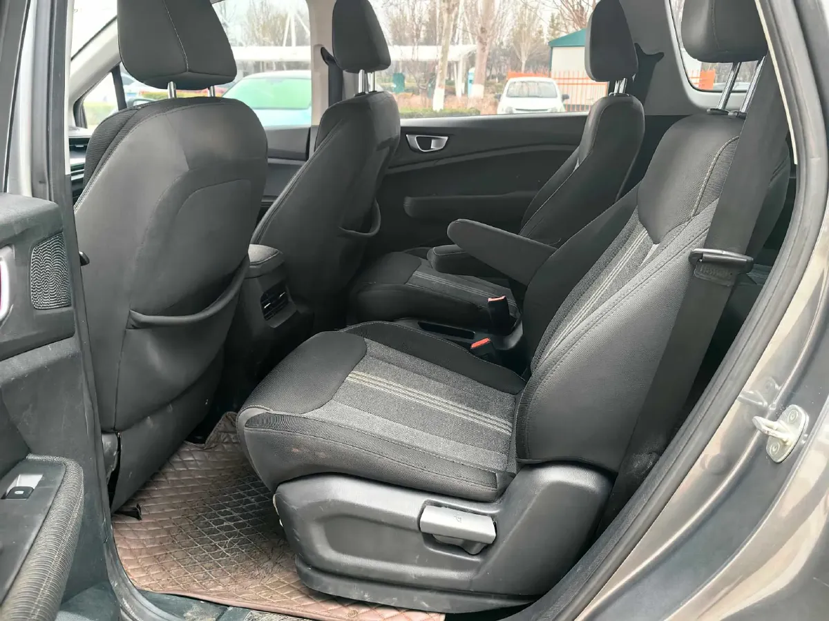 2022 WuLing ZhengChen 2.0L 136HP L4 6MT,autocango,china used car exporter,china ev exporter,chinese used car exporter,chinese used ev exporter