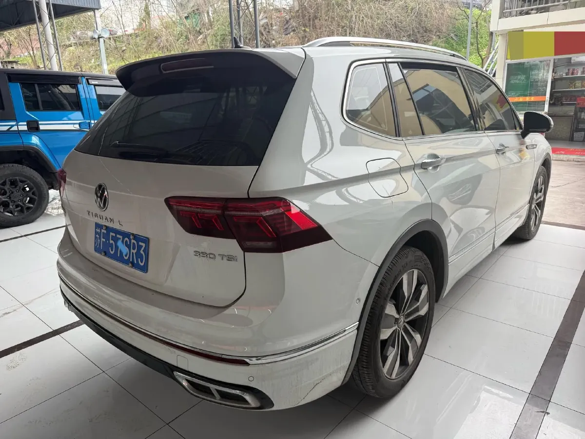 2024 Volkswagen Tiguan L 2.0T 186HP L4 7DCT,autocango,china used car exporter,china ev exporter,chinese used car exporter,chinese used ev exporter
