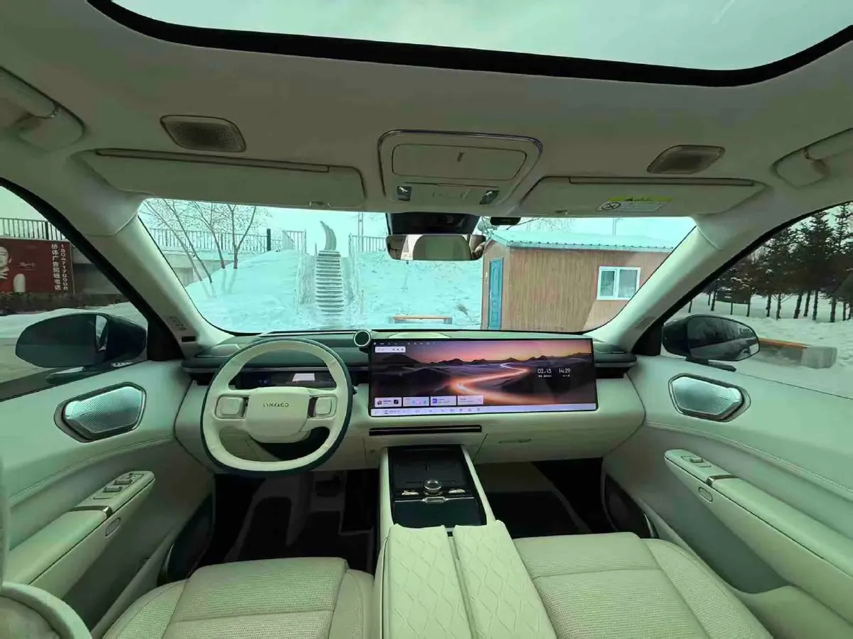 2025 LYNK&CO 900 2.0T 254HP L4 3DHT PHEV,autocango,china used car exporter,china ev exporter,chinese used car exporter,chinese used ev exporter