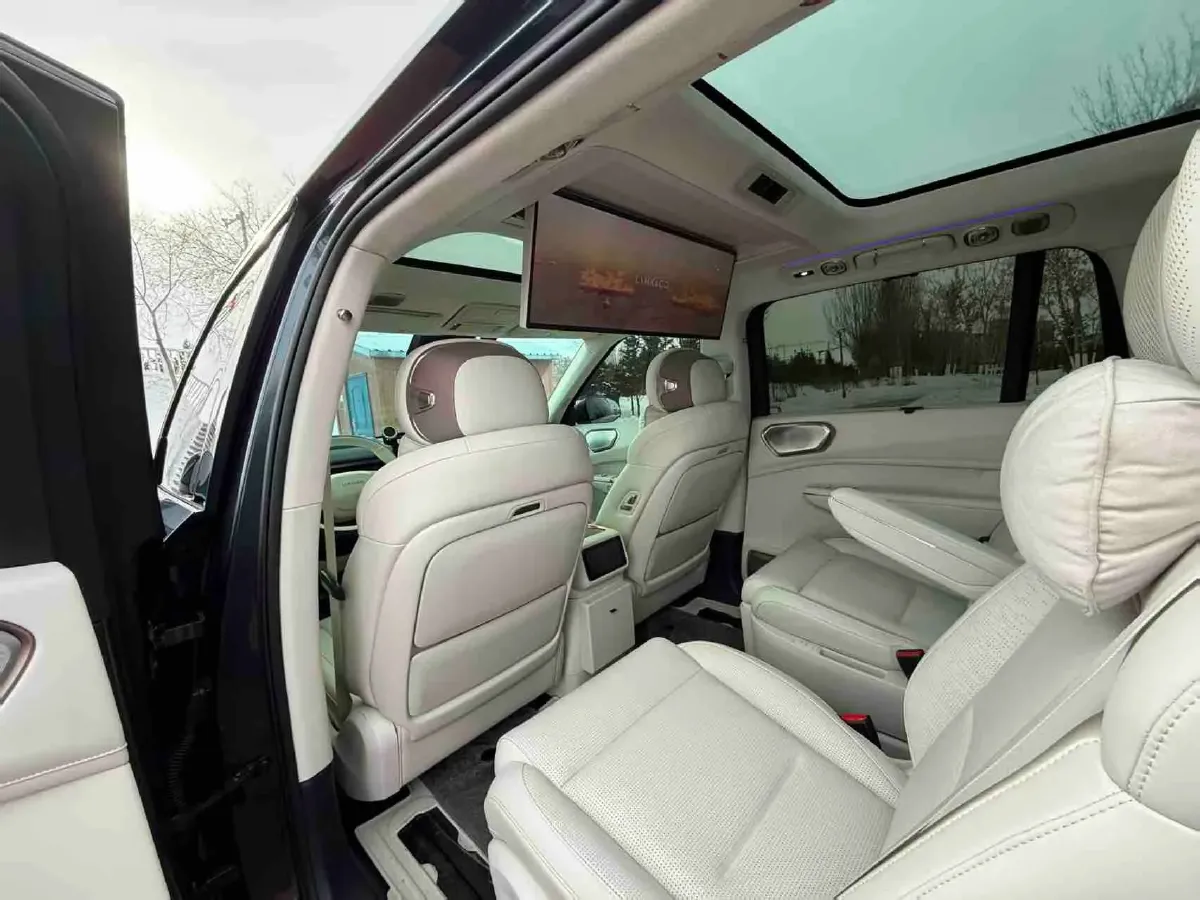 2025 LYNK&CO 900 2.0T 254HP L4 3DHT PHEV,autocango,china used car exporter,china ev exporter,chinese used car exporter,chinese used ev exporter