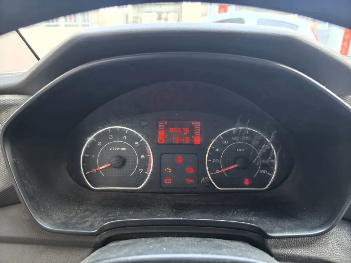 2019 WuLing HongGuang V 1.5L 99HP L4 6MT,autocango,china used car exporter,china ev exporter,chinese used car exporter,chinese used ev exporter