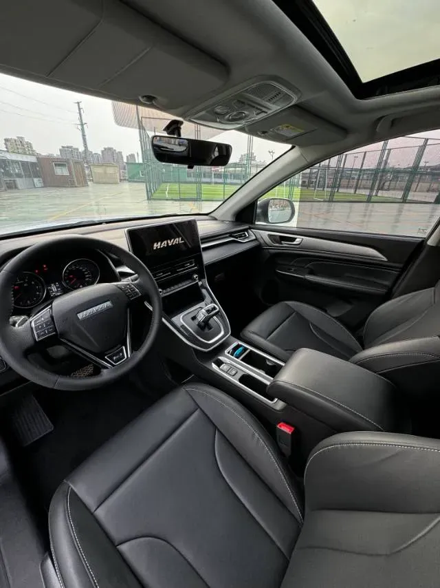 2021 Haval M6 1.5T 150HP L4 7DCT,autocango,china used car exporter,china ev exporter,chinese used car exporter,chinese used ev exporter