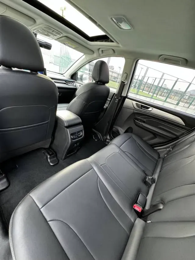 2021 Haval M6 1.5T 150HP L4 7DCT,autocango,china used car exporter,china ev exporter,chinese used car exporter,chinese used ev exporter