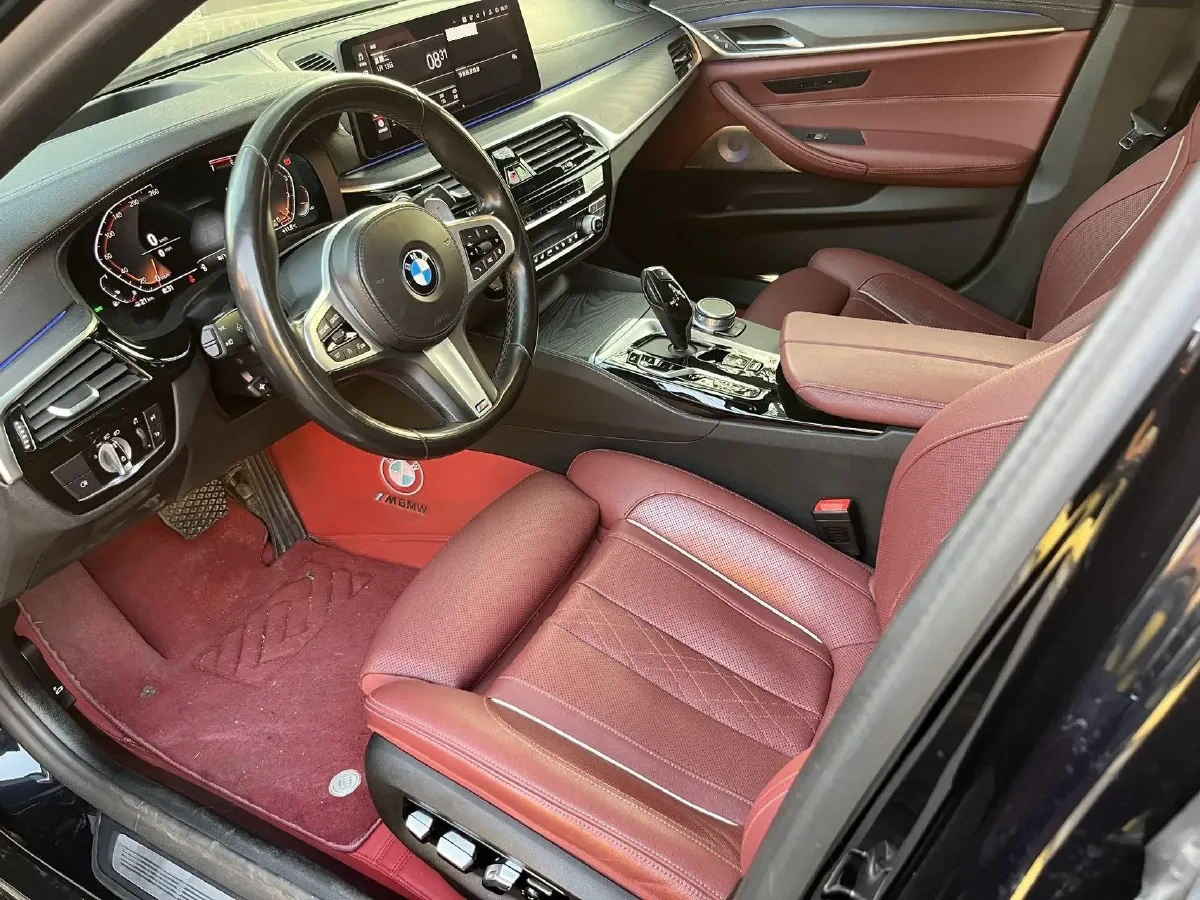 2021 BMW 5 Series 2.0T 252HP L4 8AT,autocango,china used car exporter,china ev exporter,chinese used car exporter,chinese used ev exporter