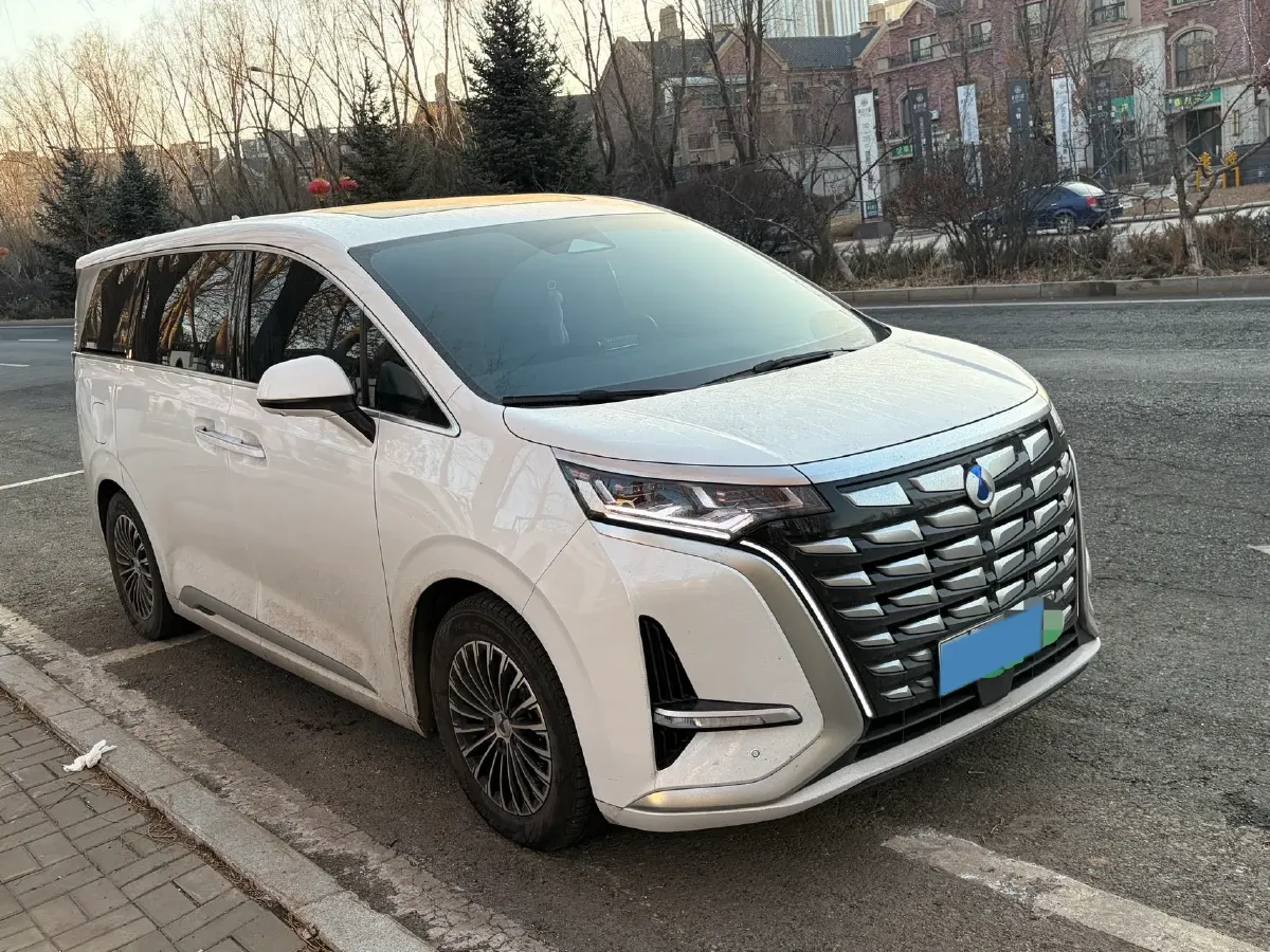 2022 Mercedes-Benz GLC Class 2.0T 197HP L4 9AT,autocango,china used car exporter,china ev exporter,chinese used car exporter,chinese used ev exporter