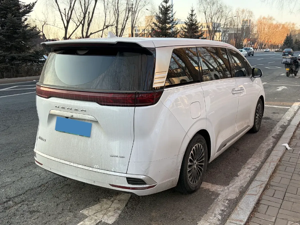 2022 Mercedes-Benz GLC Class 2.0T 197HP L4 9AT,autocango,china used car exporter,china ev exporter,chinese used car exporter,chinese used ev exporter