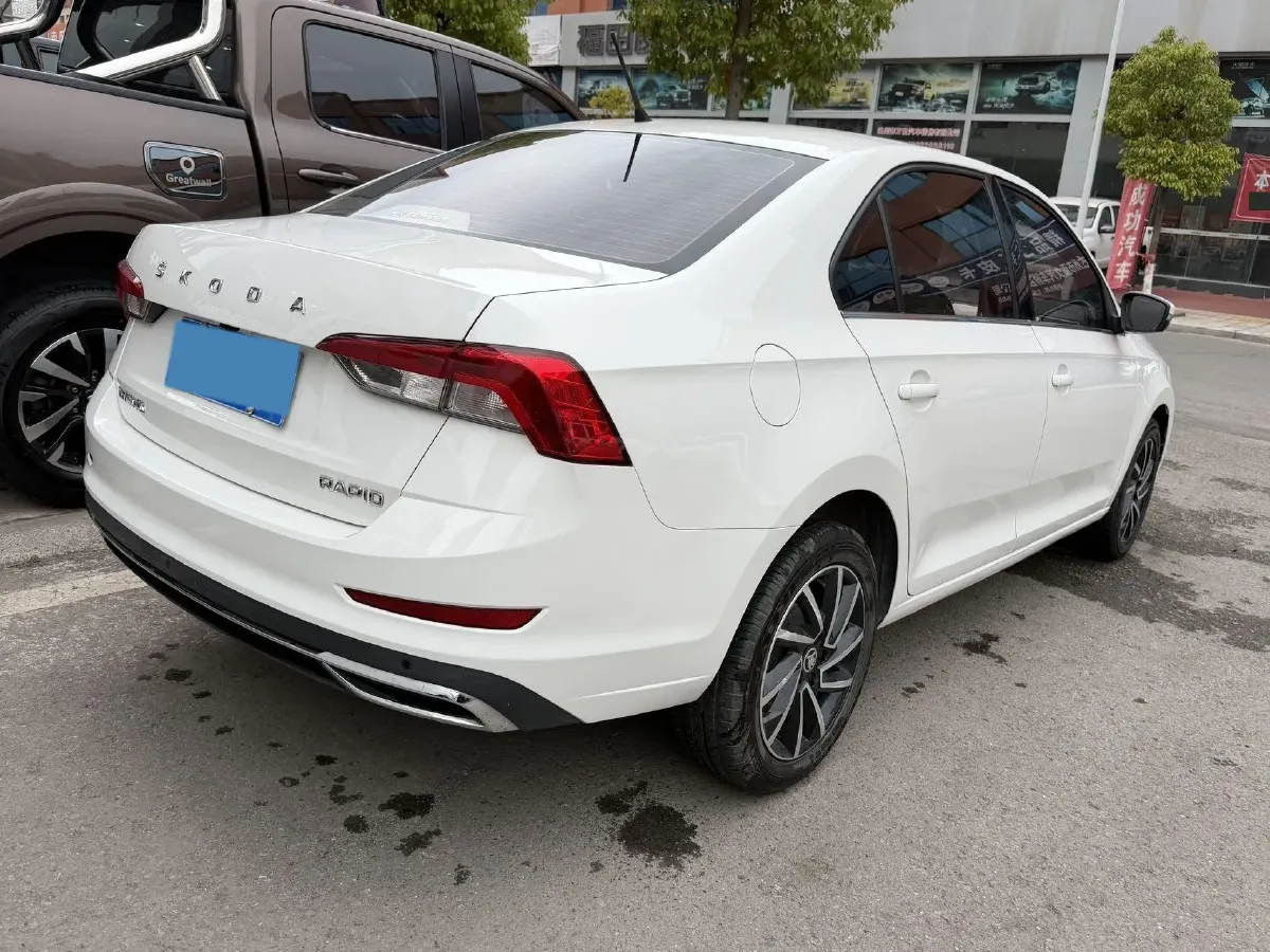 2020 Skoda Rapid 1.5L 112HP L4 6AT,autocango,china used car exporter,china ev exporter,chinese used car exporter,chinese used ev exporter