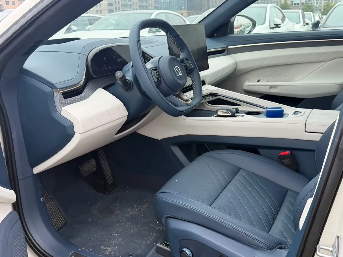 2025 Zeekr 001 BEV 100KWH,autocango,china used car exporter,china ev exporter,chinese used car exporter,chinese used ev exporter