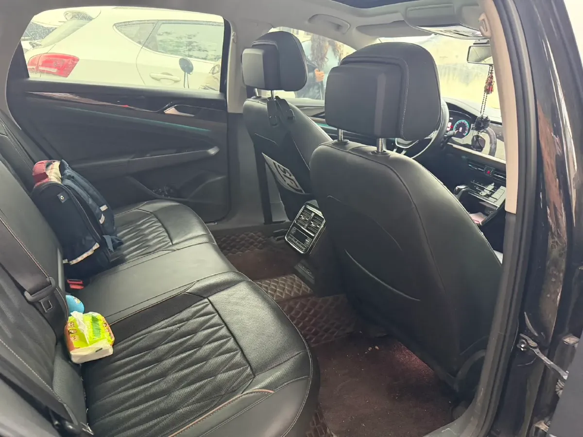 2020 Volkswagen Passat 2.0T 186HP L4 7DCT,autocango,china used car exporter,china ev exporter,chinese used car exporter,chinese used ev exporter