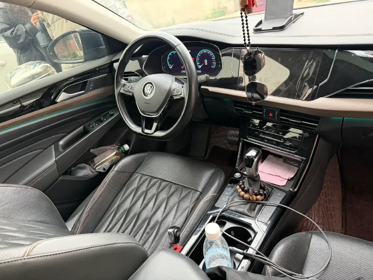 2020 Volkswagen Passat 2.0T 186HP L4 7DCT,autocango,china used car exporter,china ev exporter,chinese used car exporter,chinese used ev exporter