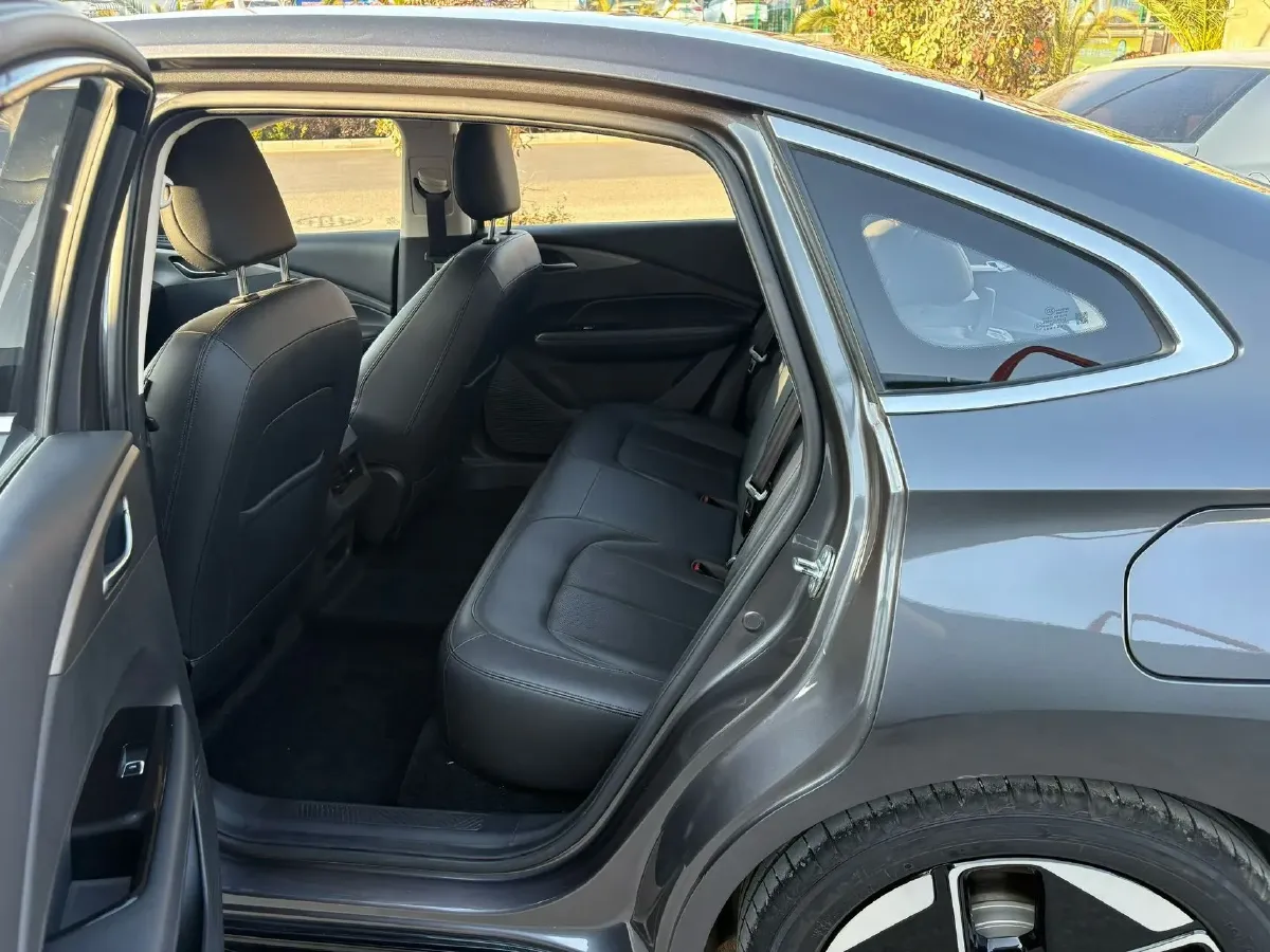 2023 WuLing XingGuang 1.5L 106HP L4 E-CVT PHEV 20.5KWH,autocango,china used car exporter,china ev exporter,chinese used car exporter,chinese used ev exporter