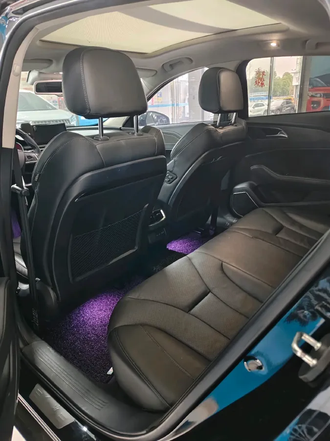 2022 HongQi H5 1.8T 197HP L4 6AT,autocango,china used car exporter,china ev exporter,chinese used car exporter,chinese used ev exporter