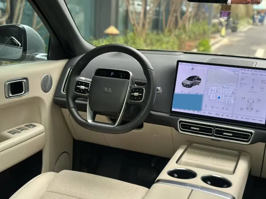 2023 Li L7 Range Extended 154HP REEV 40.9KWH,autocango,china used car exporter,china ev exporter,chinese used car exporter,chinese used ev exporter