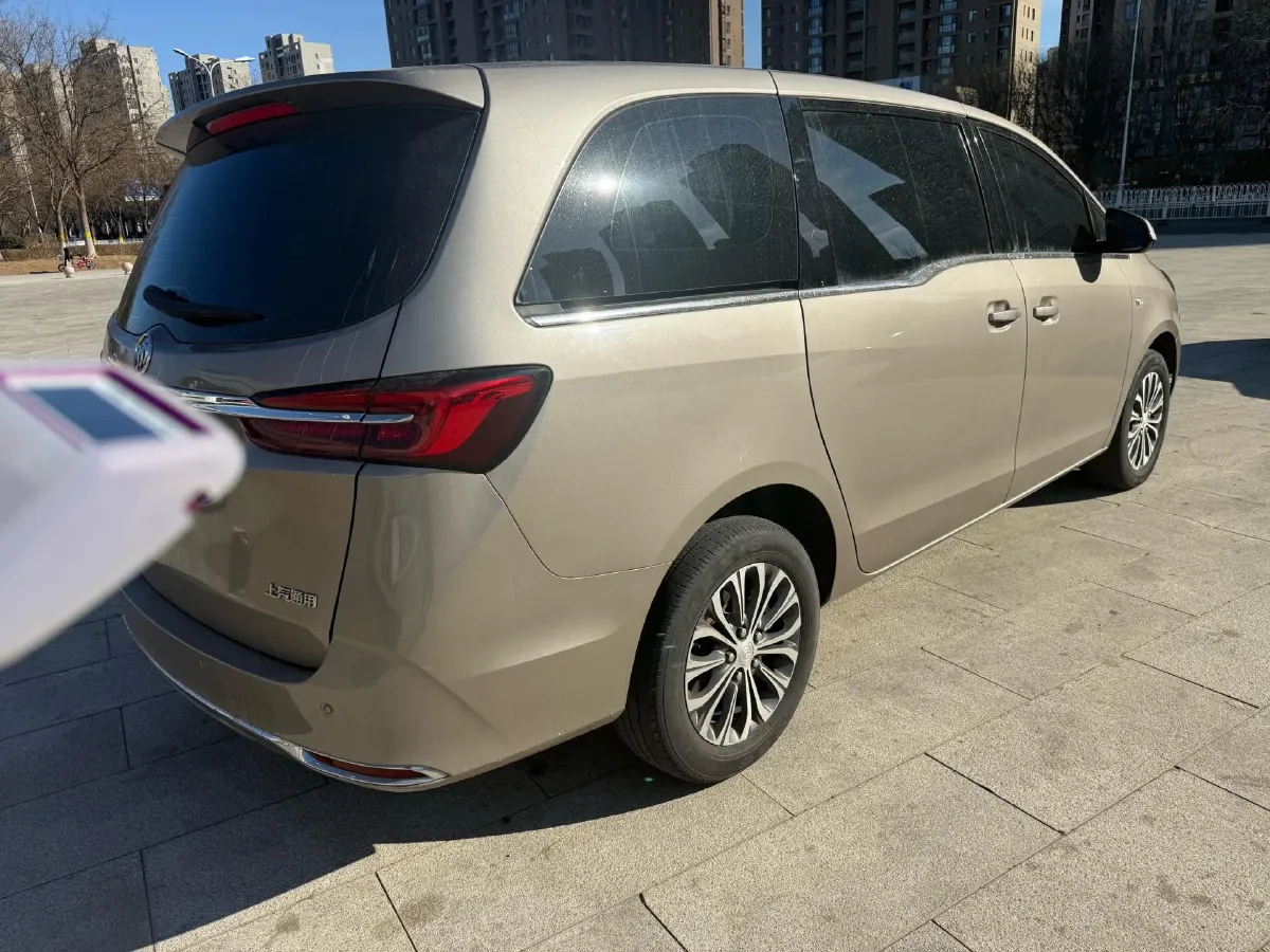 2022 Buick GL8 2.0T 237HP L4 9AT,autocango,china used car exporter,china ev exporter,chinese used car exporter,chinese used ev exporter