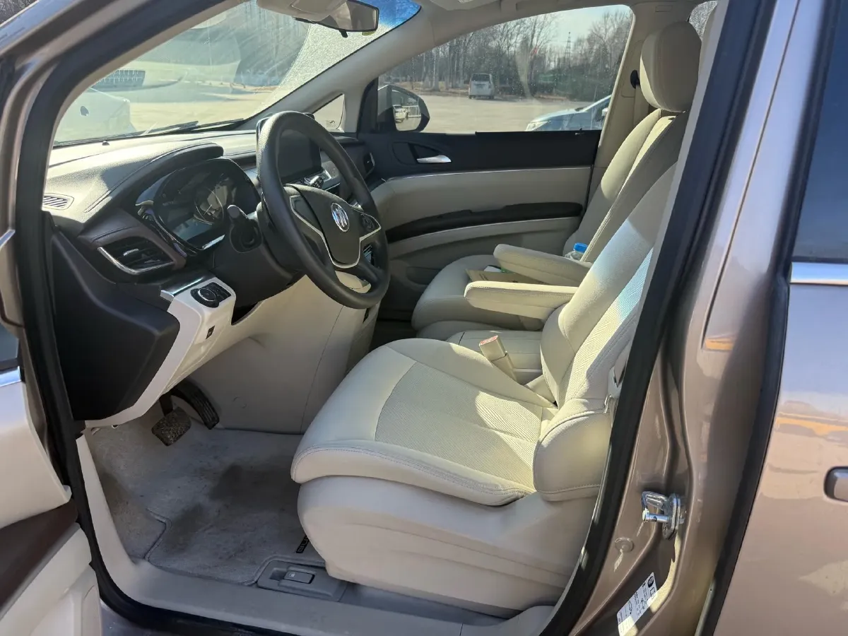 2022 Buick GL8 2.0T 237HP L4 9AT,autocango,china used car exporter,china ev exporter,chinese used car exporter,chinese used ev exporter