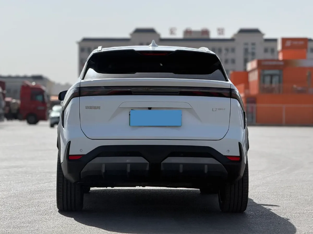 2025 Geely Galaxy L7 1.5L 112HP L4 1DHT PHEV 18.4KWH,autocango,china used car exporter,china ev exporter,chinese used car exporter,chinese used ev exporter