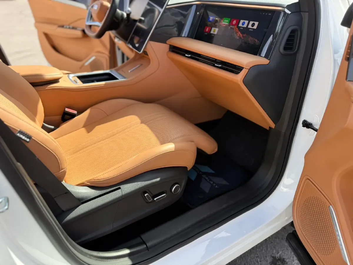 2025 Geely Galaxy L7 1.5L 112HP L4 1DHT PHEV 18.4KWH,autocango,china used car exporter,china ev exporter,chinese used car exporter,chinese used ev exporter