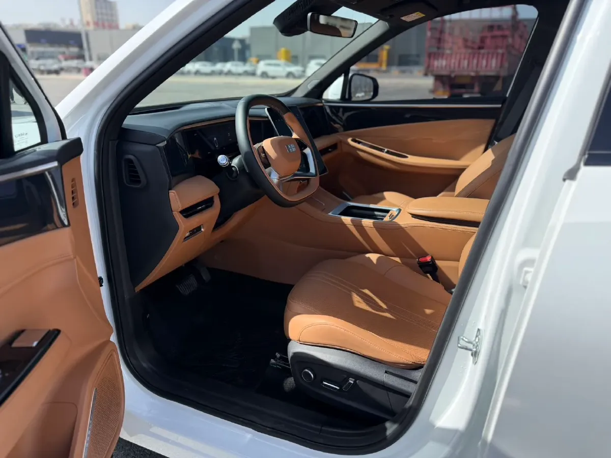 2025 Geely Galaxy L7 1.5L 112HP L4 1DHT PHEV 18.4KWH,autocango,china used car exporter,china ev exporter,chinese used car exporter,chinese used ev exporter