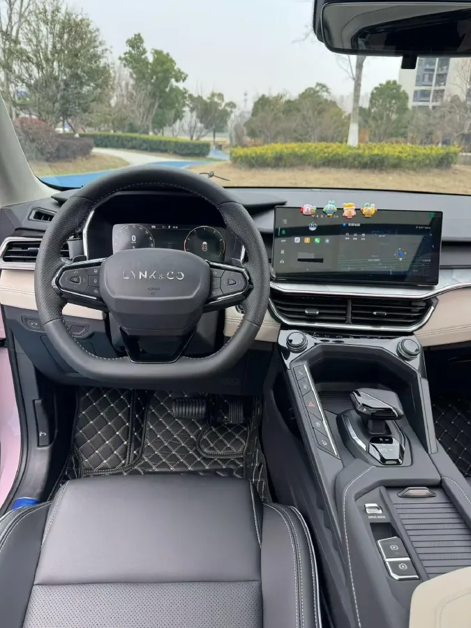 2023 LYNK&CO 03 1.5T 181HP L4 7DCT,autocango,china used car exporter,china ev exporter,chinese used car exporter,chinese used ev exporter