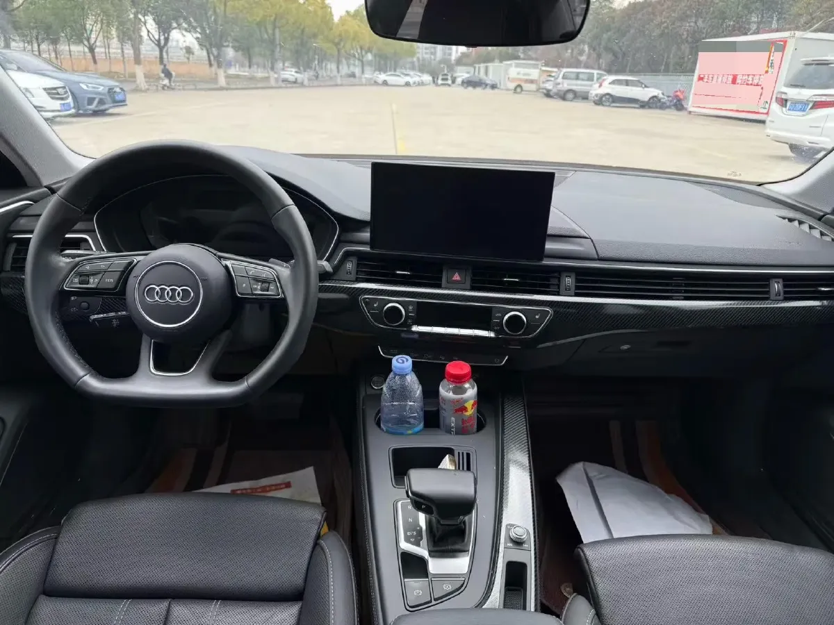 2022 Audi A4L 2.0T 190HP L4 7DCT,autocango,china used car exporter,china ev exporter,chinese used car exporter,chinese used ev exporter