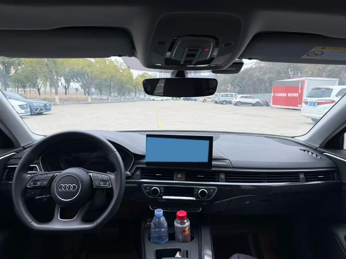 2022 Audi A4L 2.0T 190HP L4 7DCT,autocango,china used car exporter,china ev exporter,chinese used car exporter,chinese used ev exporter