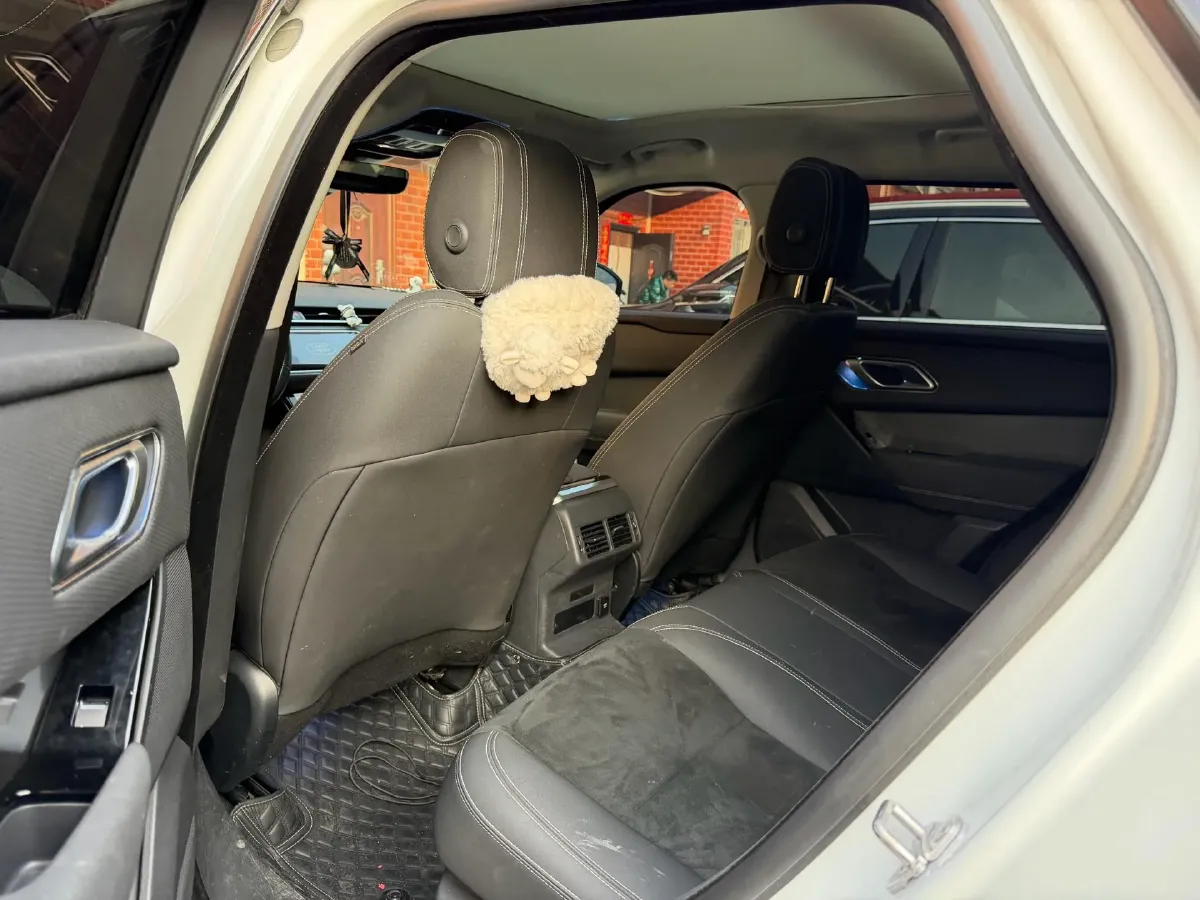 2020 Land Rover Range Rover Velar 2.0T 250HP L4 8AT,autocango,china used car exporter,china ev exporter,chinese used car exporter,chinese used ev exporter