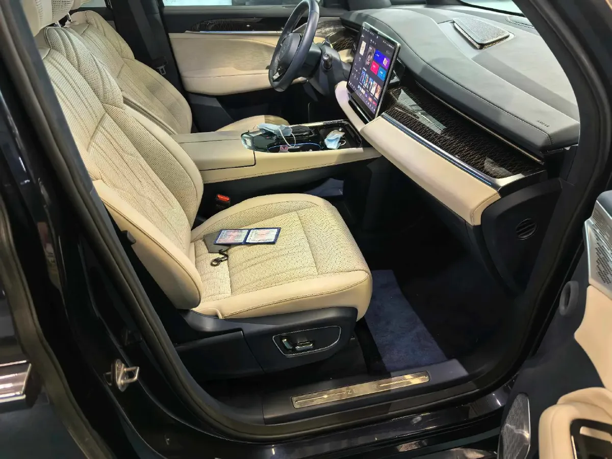 2022 Zeekr 009 BEV 116KWH,autocango,china used car exporter,china ev exporter,chinese used car exporter,chinese used ev exporter