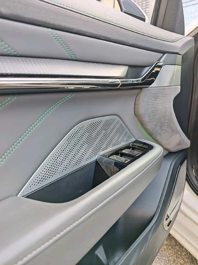 2021 Zeekr 001 BEV 86KWH,autocango,china used car exporter,china ev exporter,chinese used car exporter,chinese used ev exporter