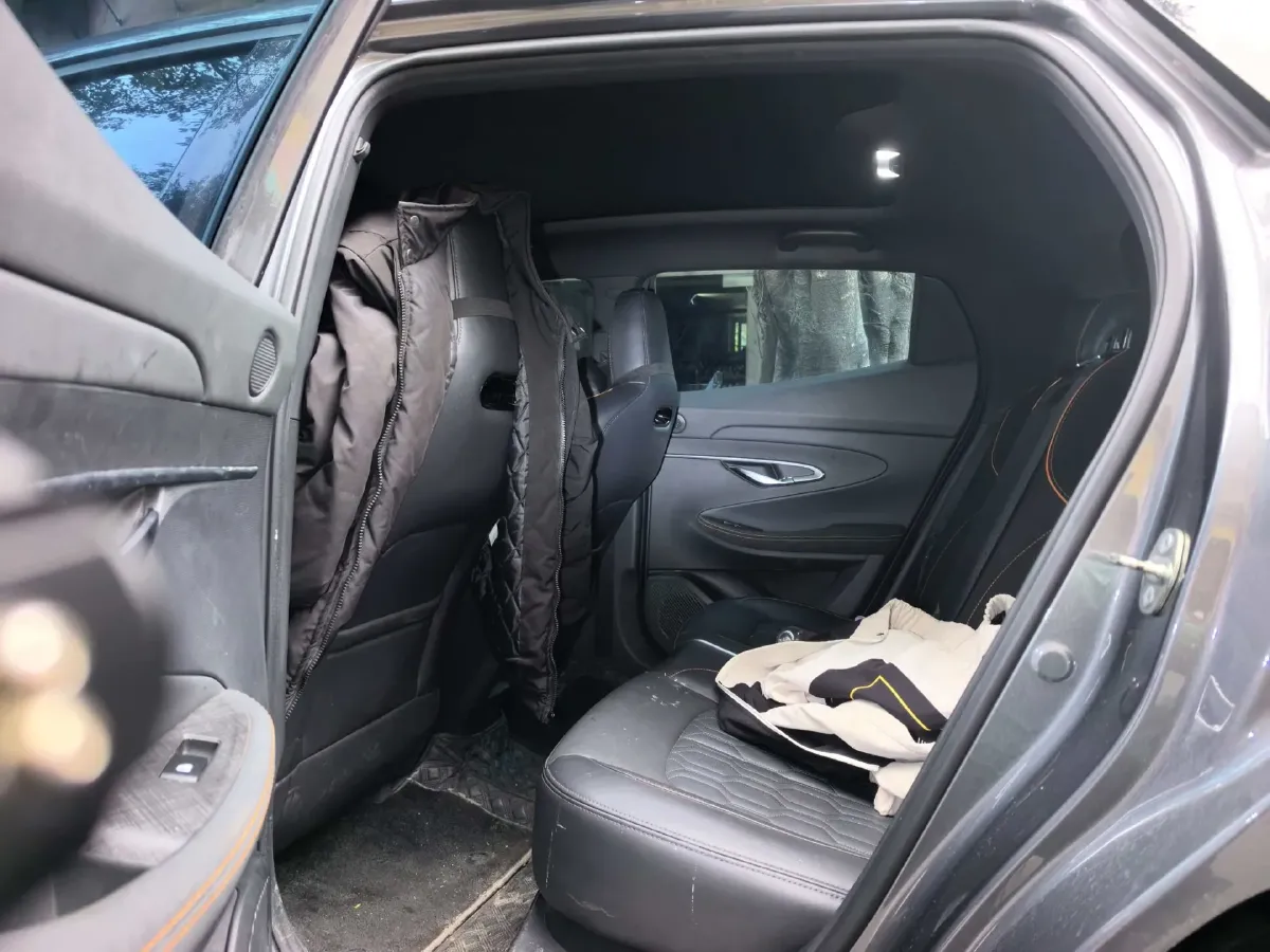 2022 ChangAn UNI-T 2.0T 233HP L4 8AT,autocango,china used car exporter,china ev exporter,chinese used car exporter,chinese used ev exporter