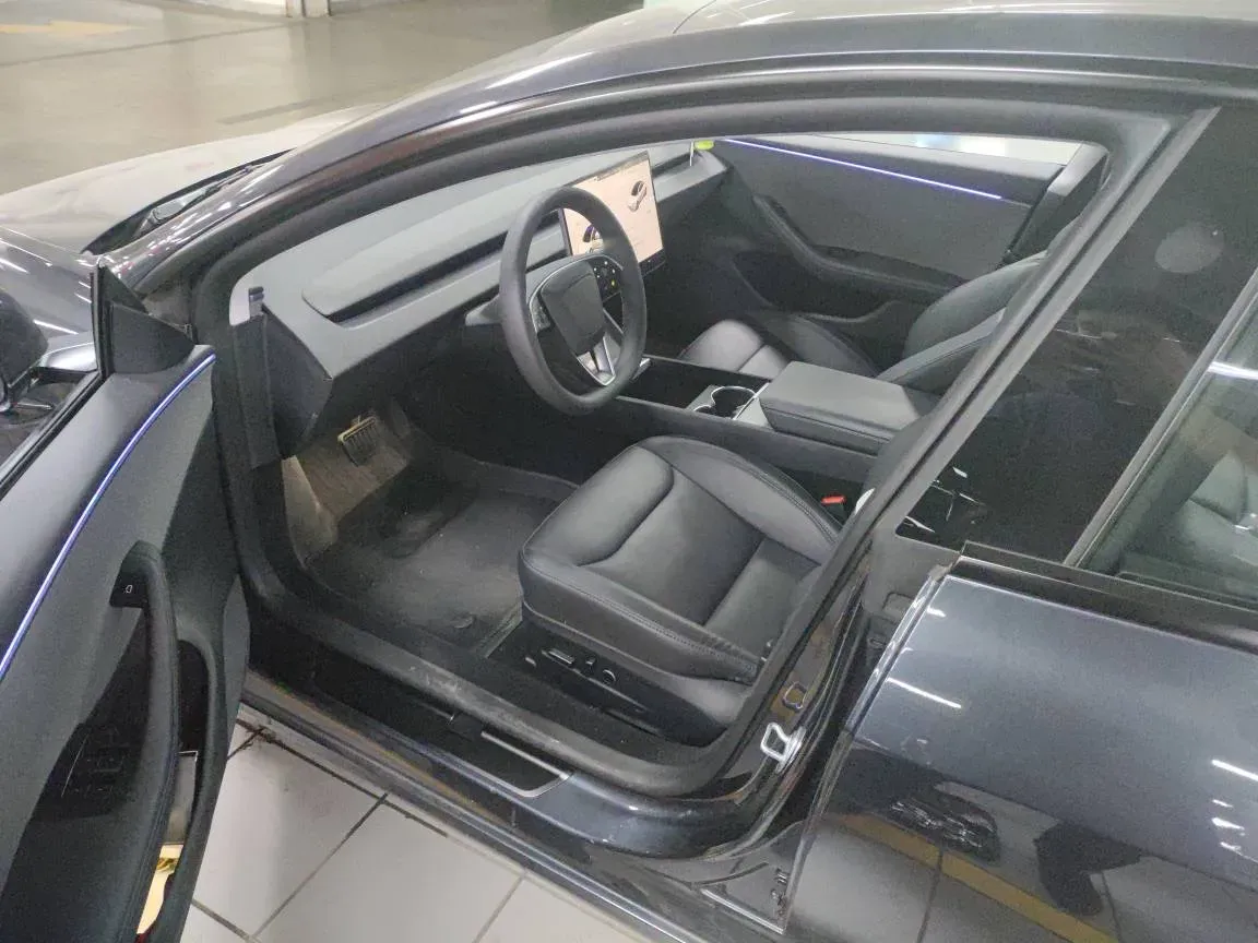 2025 Tesla Model 3 BEV 62.5KWH,autocango,china used car exporter,china ev exporter,chinese used car exporter,chinese used ev exporter