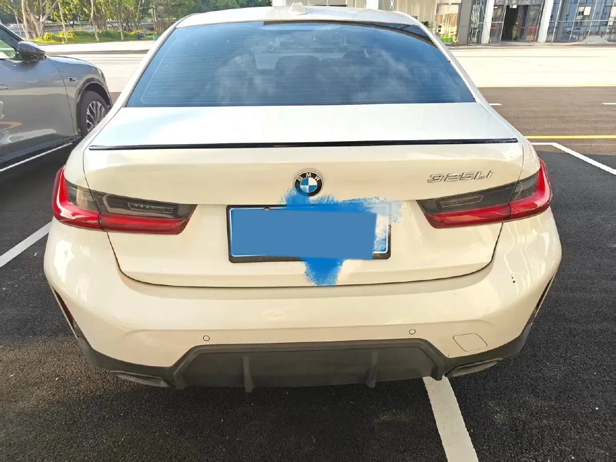 2024 BMW 3 Series 2.0T 184HP L4 8AT,autocango,china used car exporter,china ev exporter,chinese used car exporter,chinese used ev exporter