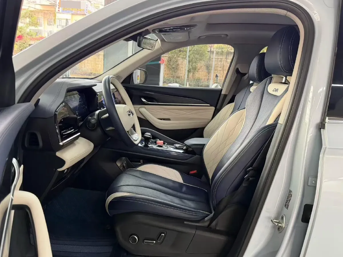 2022 Citroen C5 X 1.6T 175HP L4 8AT,autocango,china used car exporter,china ev exporter,chinese used car exporter,chinese used ev exporter