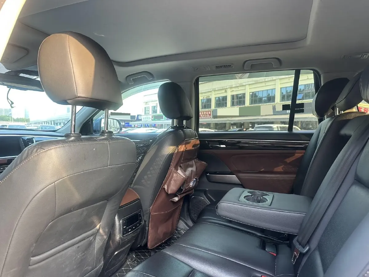 2017 GAC Trumpchi GS8 2.0T 201HP L4 6AT,autocango,china used car exporter,china ev exporter,chinese used car exporter,chinese used ev exporter