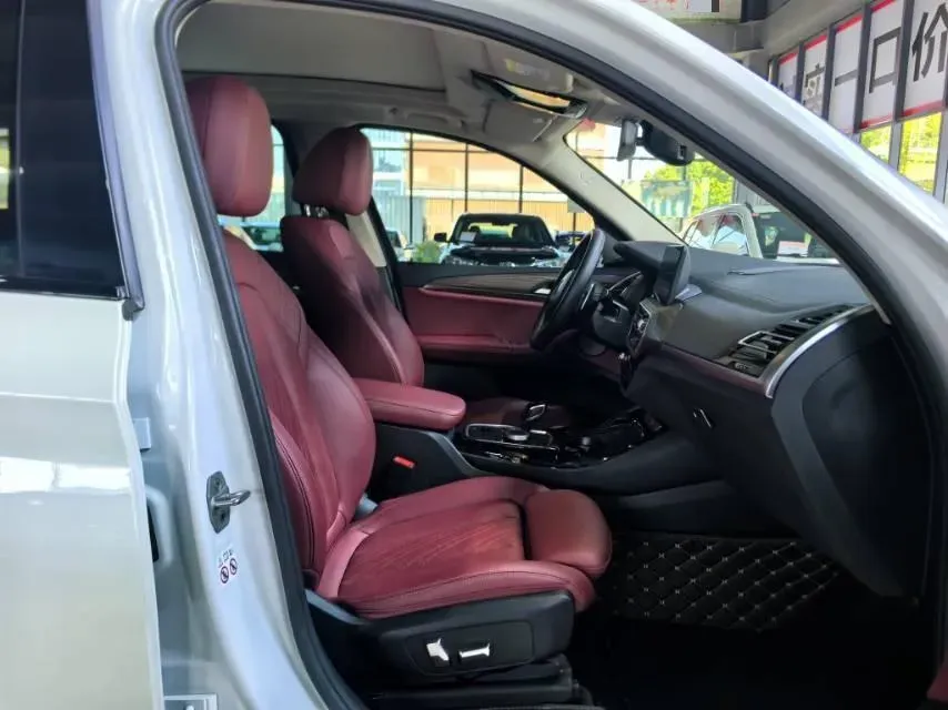 2023 BMW X3 2.0T 245HP L4 8AT,autocango,china used car exporter,china ev exporter,chinese used car exporter,chinese used ev exporter