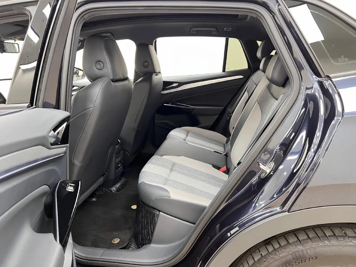 2025 Skoda Superb 2.0T 186HP L4 7DCT,autocango,china used car exporter,china ev exporter,chinese used car exporter,chinese used ev exporter