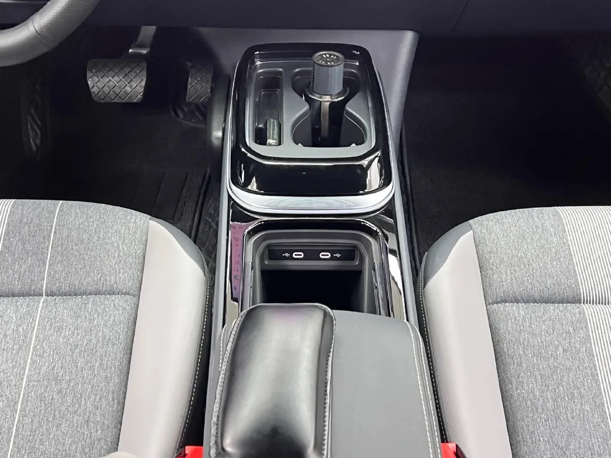 2025 Skoda Superb 2.0T 186HP L4 7DCT,autocango,china used car exporter,china ev exporter,chinese used car exporter,chinese used ev exporter