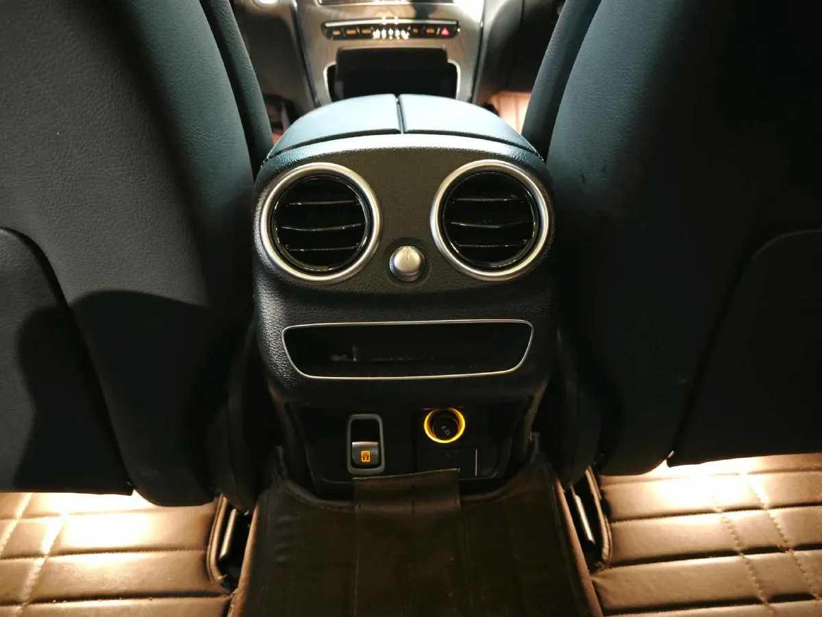 2021 Mercedes-Benz C Class 1.5T 156HP L4 9AT,autocango,china used car exporter,china ev exporter,chinese used car exporter,chinese used ev exporter