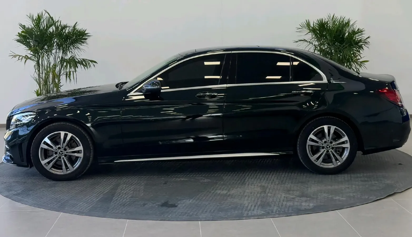 2021 Mercedes-Benz C Class 1.5T 156HP L4 9AT,autocango,china used car exporter,china ev exporter,chinese used car exporter,chinese used ev exporter