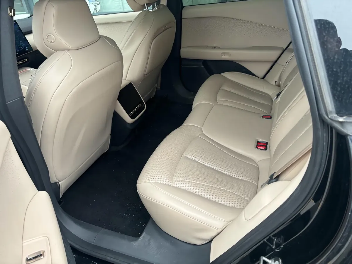 2024 Xpeng P7+ BEV 60.7KWH,autocango,china used car exporter,china ev exporter,chinese used car exporter,chinese used ev exporter