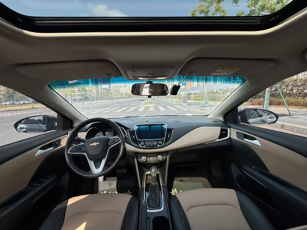 2020 Chevrolet Monza 1.5L 113HP L4 6AT,autocango,china used car exporter,china ev exporter,chinese used car exporter,chinese used ev exporter