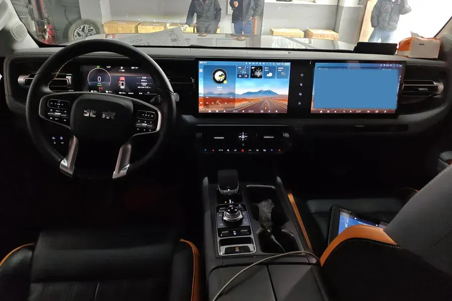 2025 Beijing BJ40 REEV REEV 188HP REEV 40.3KWH,autocango,china used car exporter,china ev exporter,chinese used car exporter,chinese used ev exporter