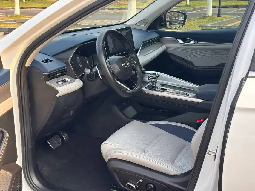 2021 Geely Preface 2.0T 190HP L4 7DCT,autocango,china used car exporter,china ev exporter,chinese used car exporter,chinese used ev exporter