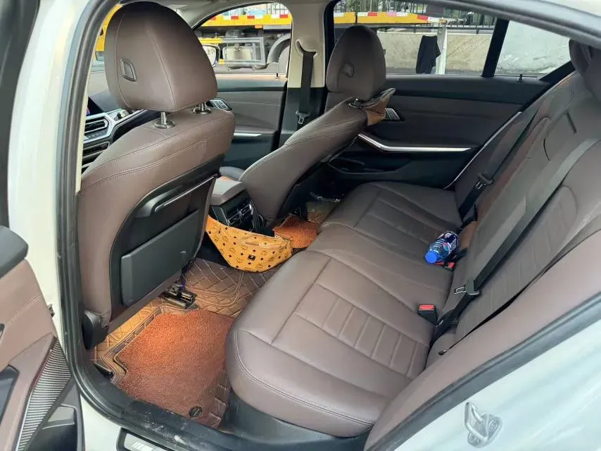 2022 BMW 3 Series 2.0T 184HP L4 8AT,autocango,china used car exporter,china ev exporter,chinese used car exporter,chinese used ev exporter