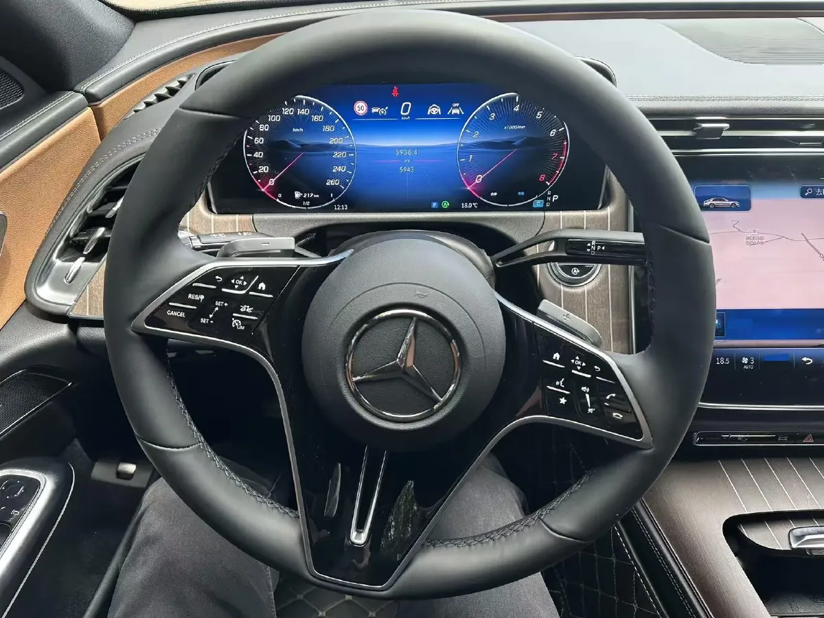 2025 Mercedes-Benz E Class 2.0T 258HP L4 9AT,autocango,china used car exporter,china ev exporter,chinese used car exporter,chinese used ev exporter