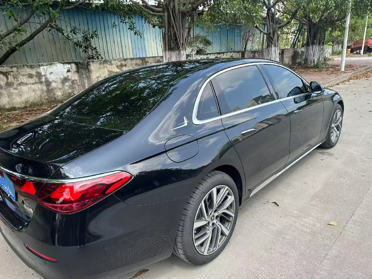2025 Mercedes-Benz E Class 2.0T 258HP L4 9AT,autocango,china used car exporter,china ev exporter,chinese used car exporter,chinese used ev exporter
