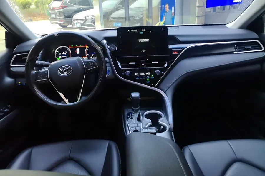 2023 Toyota Camry 2.5L 178HP L4 E-CVT Hybrid,autocango,china used car exporter,china ev exporter,chinese used car exporter,chinese used ev exporter