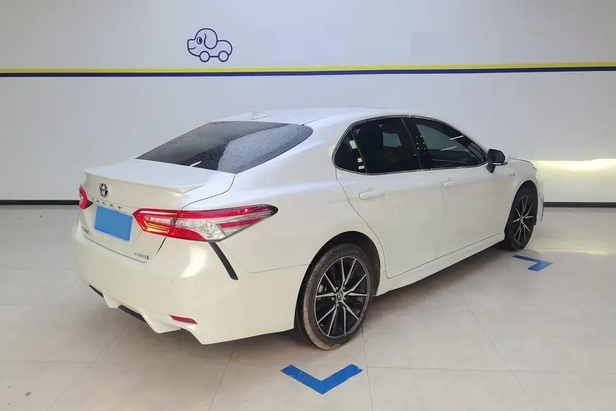 2023 Toyota Camry 2.5L 178HP L4 E-CVT Hybrid,autocango,china used car exporter,china ev exporter,chinese used car exporter,chinese used ev exporter