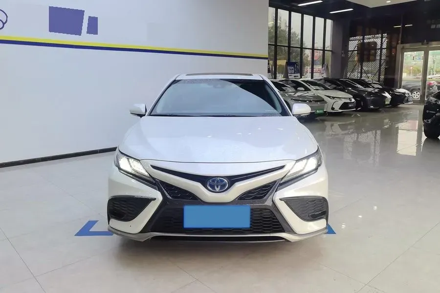 2023 Toyota Camry 2.5L 178HP L4 E-CVT Hybrid,autocango,china used car exporter,china ev exporter,chinese used car exporter,chinese used ev exporter